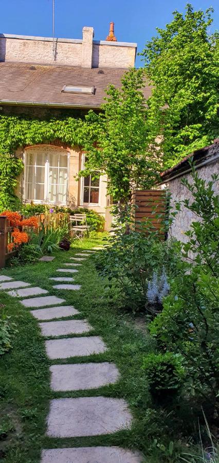 Appartement De Charme Au Coeur De Nevers Luaran gambar